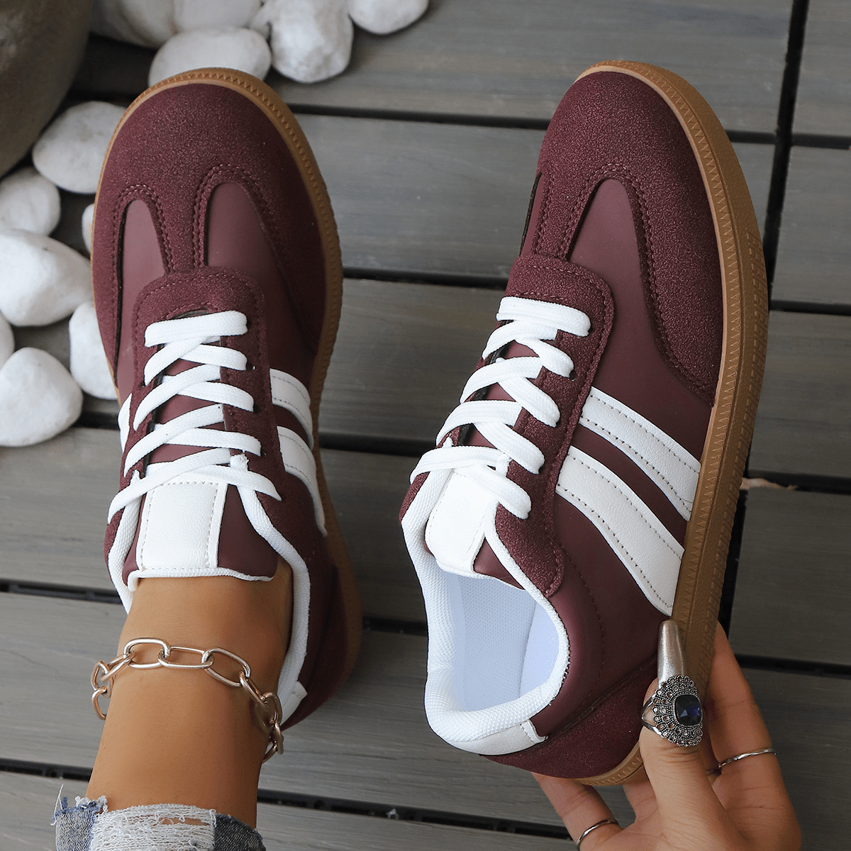 Betsy Retro Sneakers