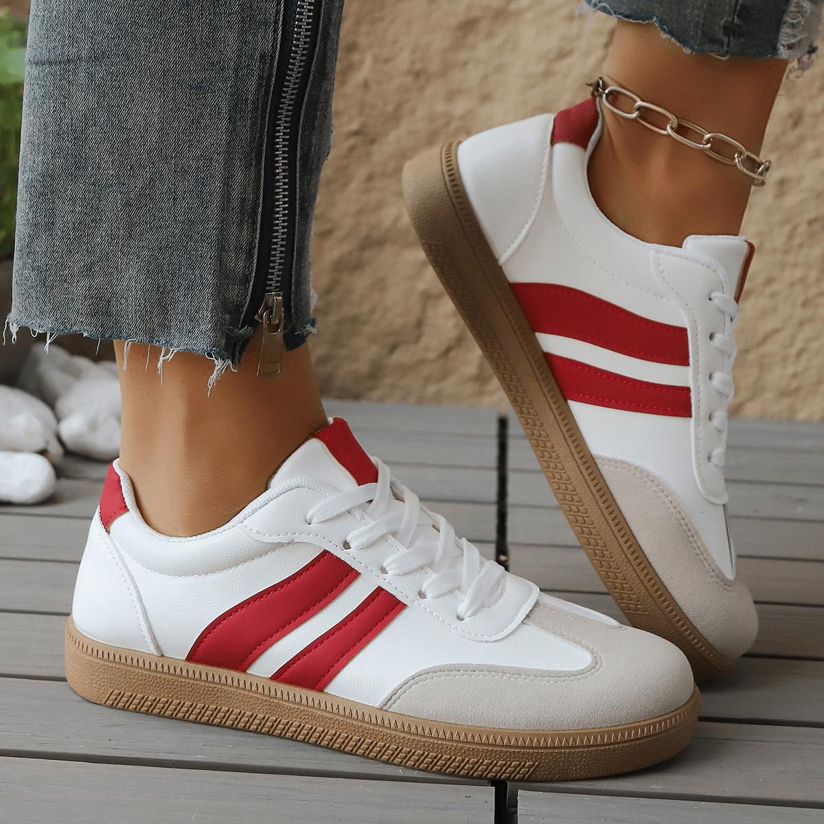 Betsy Retro Sneakers