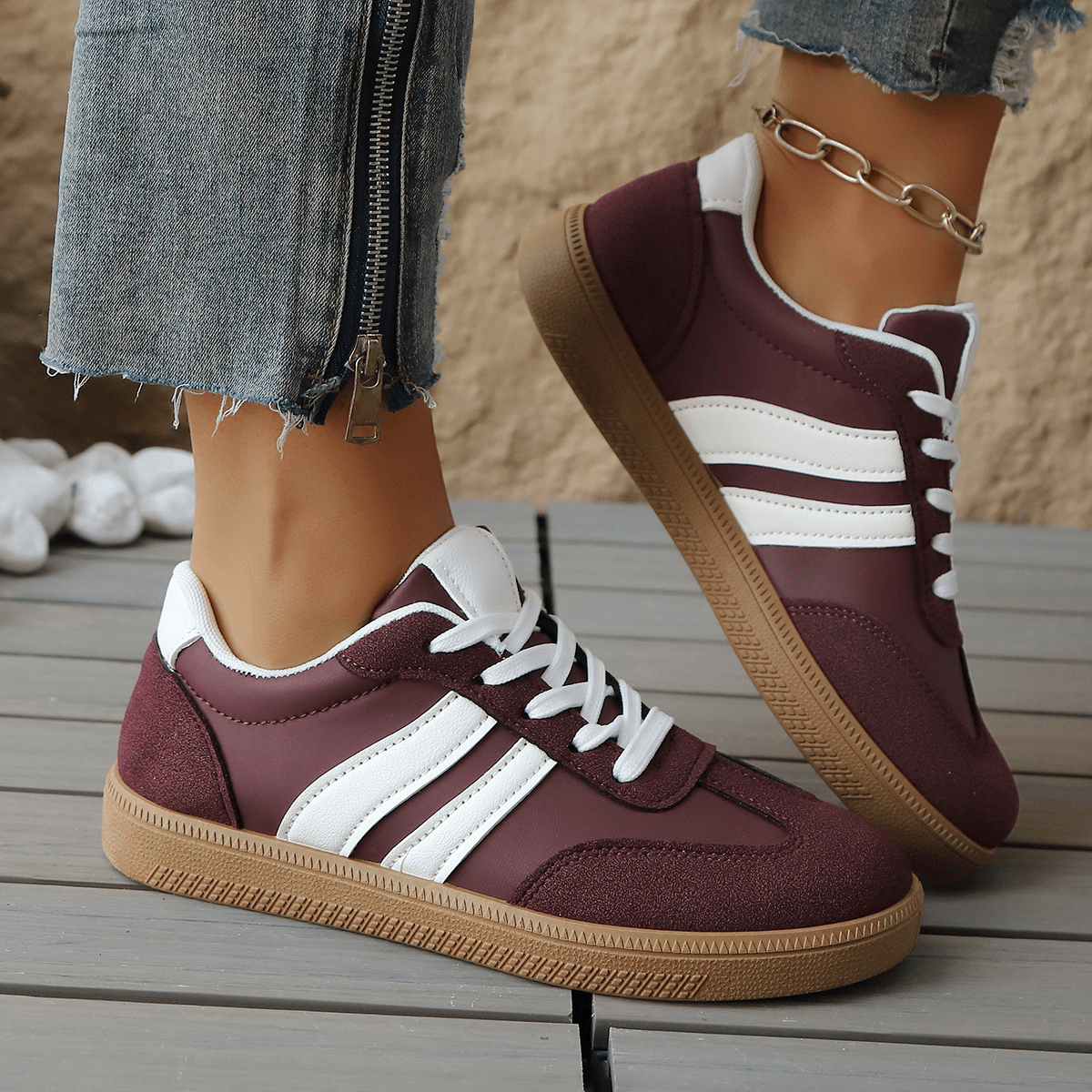 Betsy Retro Sneakers