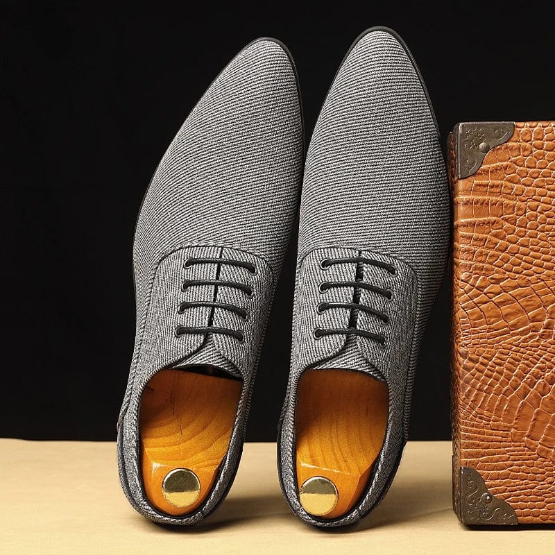 Ellis Woven Canvas Oxford
